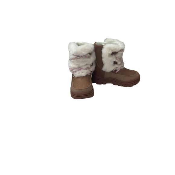 Carter's Fashion Brown Boots Faux Fur Toddler Girl Shoes 5 NWT - Picture 3 of 6